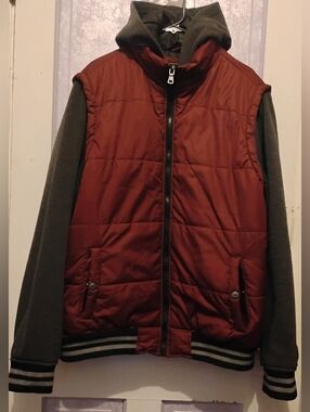 Hooded Burgundy Like Colored Quilted Bomber Jacket in Rust Red  and Gray